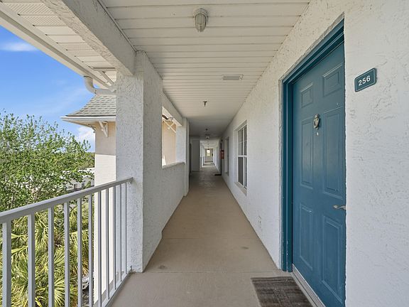 4th image of 4274 Calinda Ln APT 256