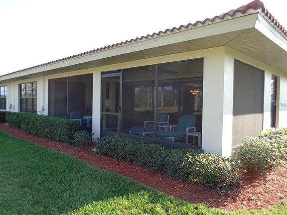 3rd image of 11300 SW Essex Dr