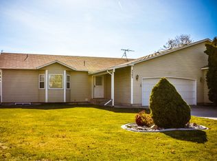 3393 Creekside Dr, Idaho Falls, ID 83404