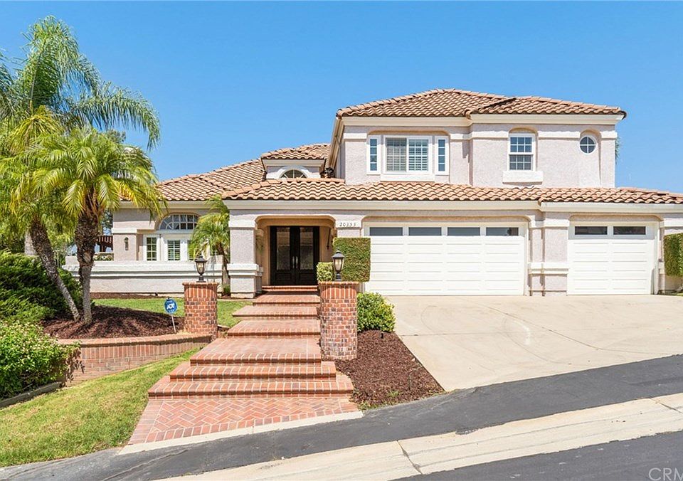 1st image of 20353 Holcroft Dr