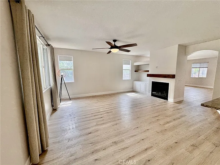 15068 Knollwood St — Photo 3