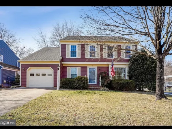 12 Bentley Dr, Sterling, VA 20165