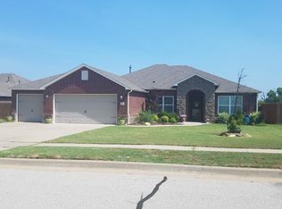 2804 W Imperial St, Broken Arrow, OK 74011