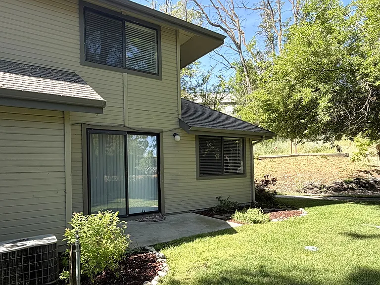 3585 S Gekeler Ln #121 — Photo 4