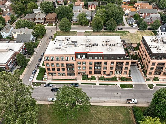 2nd image of 877 N East St #405-A