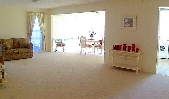 3rd image of 109 Fernwood Cir