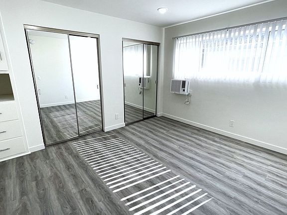 3rd image of 3420 Mentone Ave APT 5
