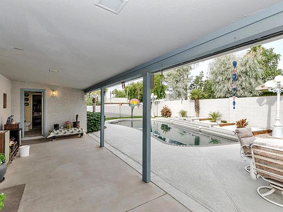 3rd image of 3934 E Diamond Cir