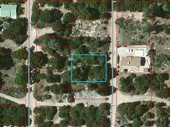 2nd image of 3313 5th St