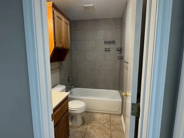 1501 Windward Dr #B — Photo 9