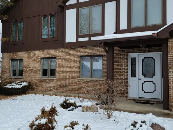 9835 W Terrace Dr #B1, Palos Park, IL 60464