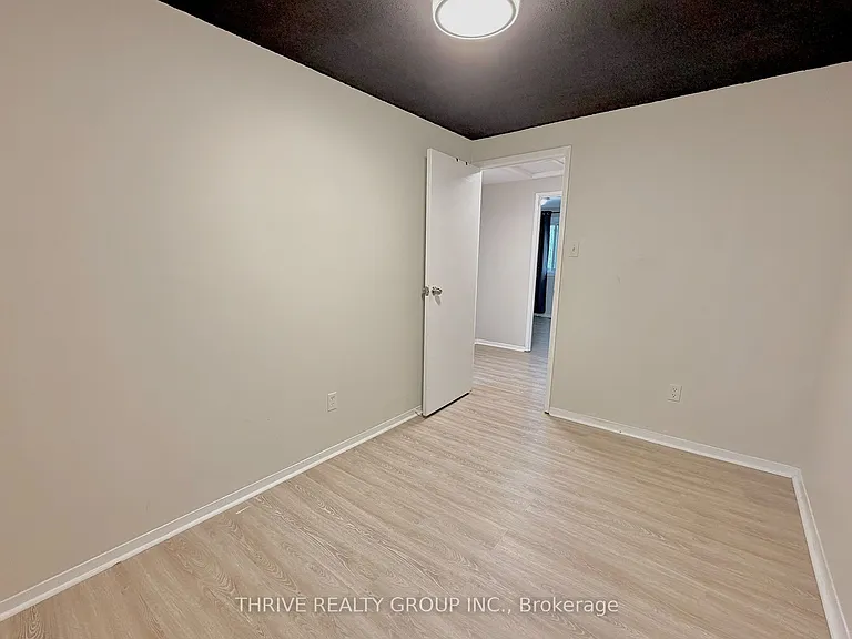 40 Tiffany Dr #60 — Photo 19