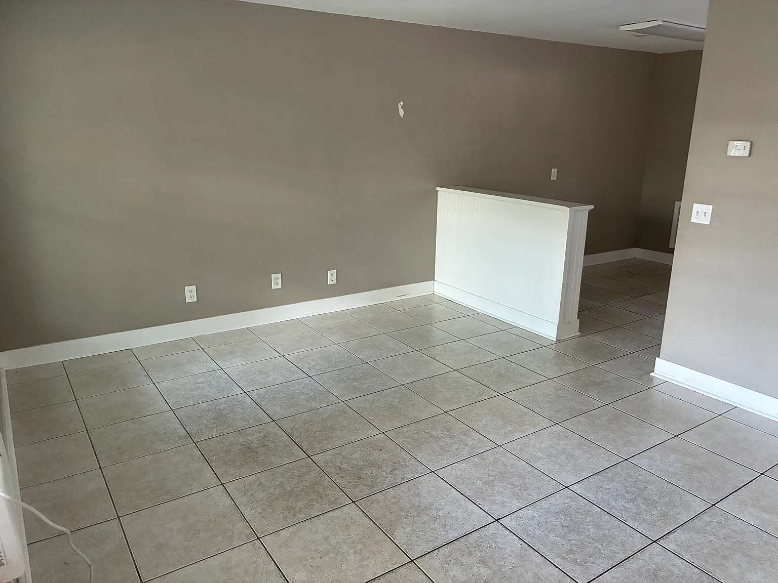 4920 York St — Photo 3