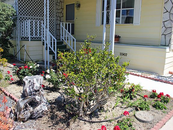3rd image of 200 N El Camino Real Space 56