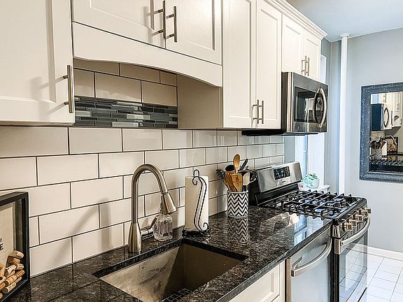 4th image of 1815 Palmer Ave APT 2P