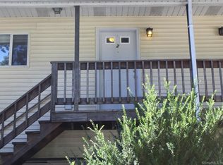 15 Renwick St APT 2, Stamford, CT 06902