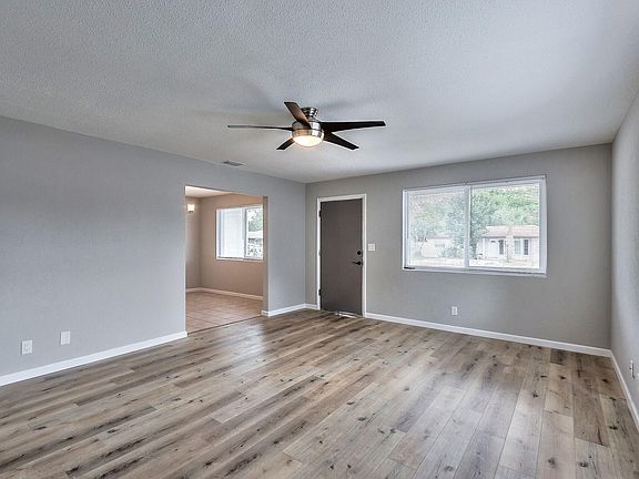 4th image of 1720 Valencia Ave