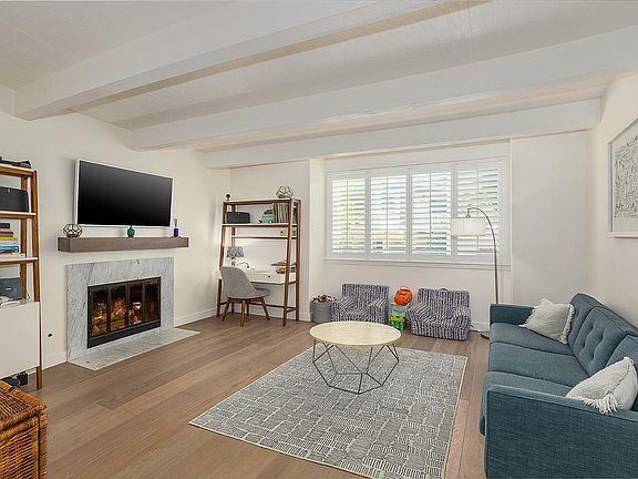 3rd image of 124 W Alamar Ave APT 1