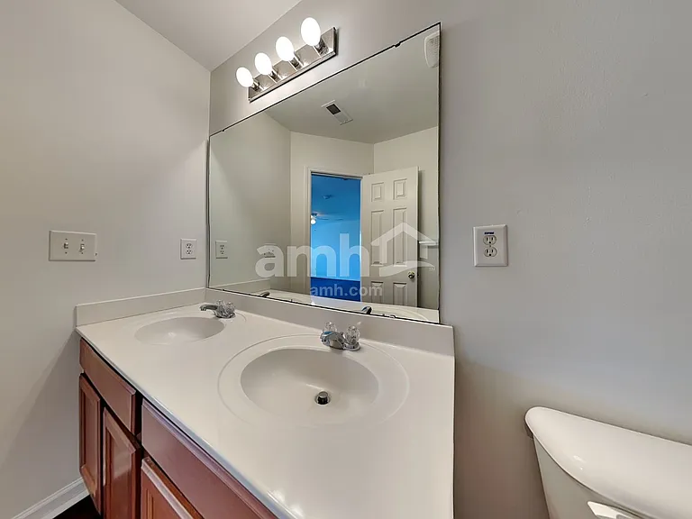2811 Marville Ct — Photo 17