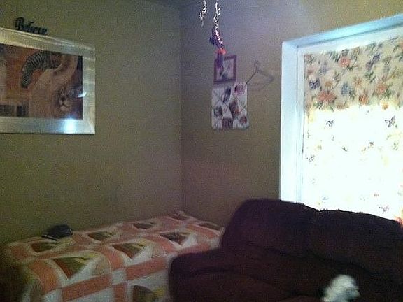 3rd image of 416 1st Ave N