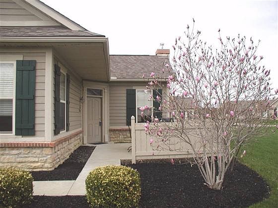1st image of 831 Lambton Cir