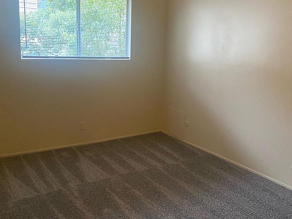 4th image of 135 N Wilson Ave #7