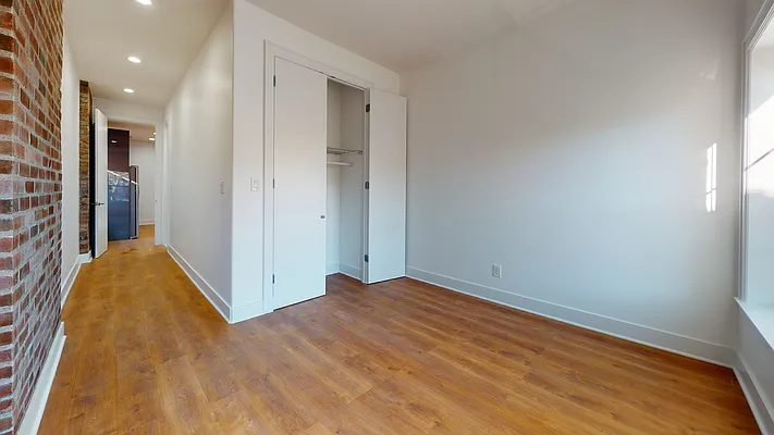 Rented by LandSeair Real Estate Group | media 13