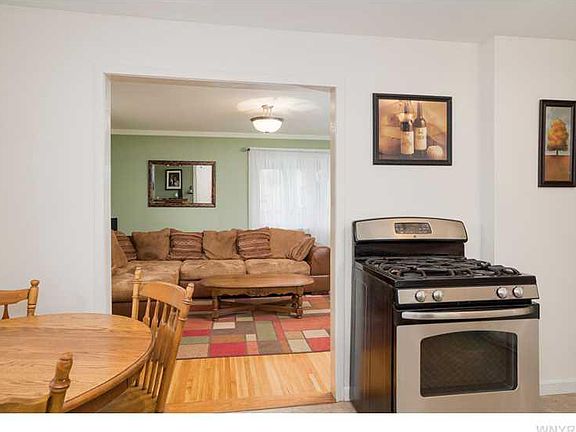 4th image of 3544 Harrison Ave