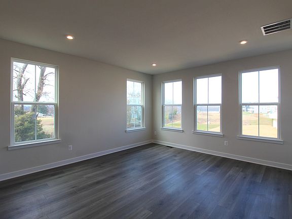 4th image of 3663 Ponton Rd