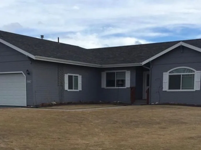 2887 N Terrell Dr — Photo 1