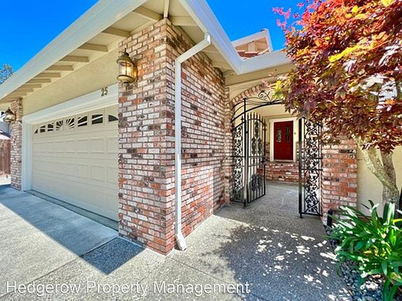 2nd image of 25 Skylark Ct
