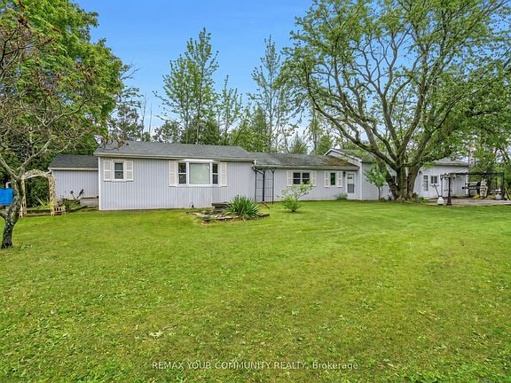 3rd image of 696 Catering Rd S