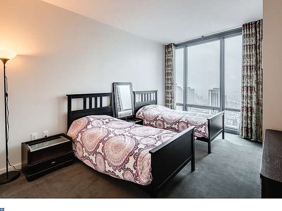 4th image of 2101 Market St Unit 3503