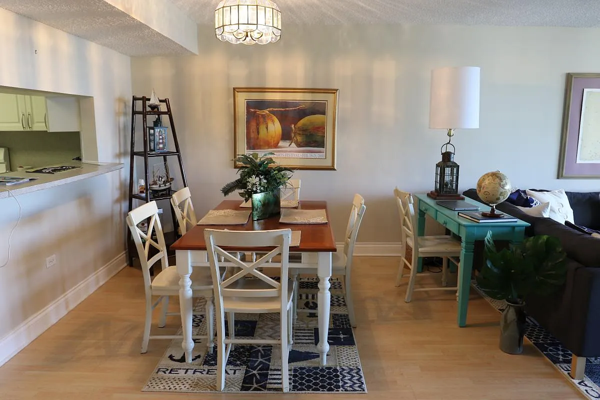 2 bed, 1100 sqft, $5,500 — Photo 3