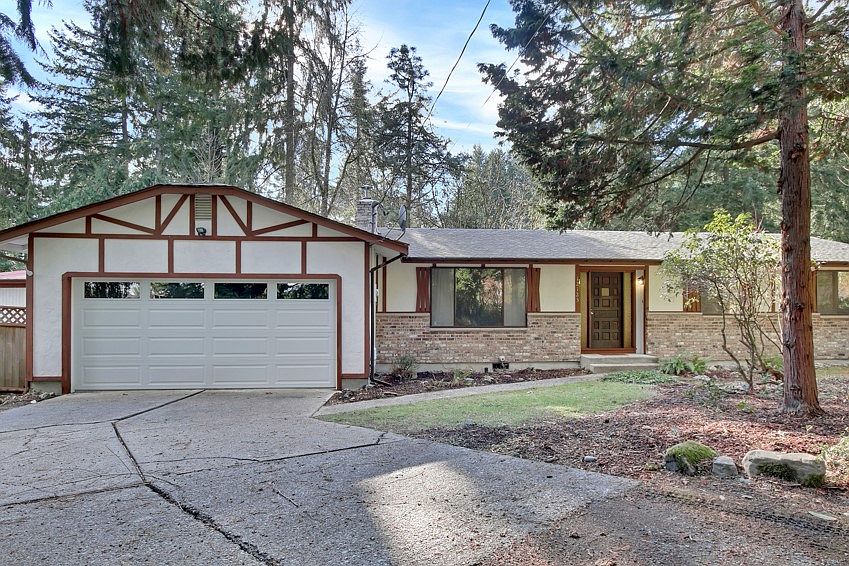 1st image of 12123 137th Ave E