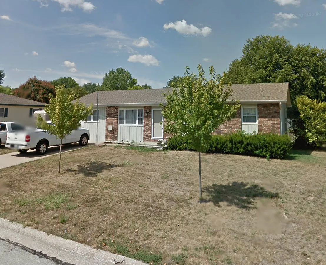 4 bed, 1404 sqft, $1,500 — Photo 1