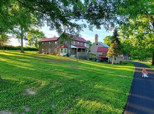 61 Seven Stars Rd, Spring City, PA 19475