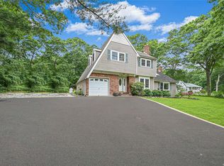 76 Barnes Rd, Manorville, NY 11949