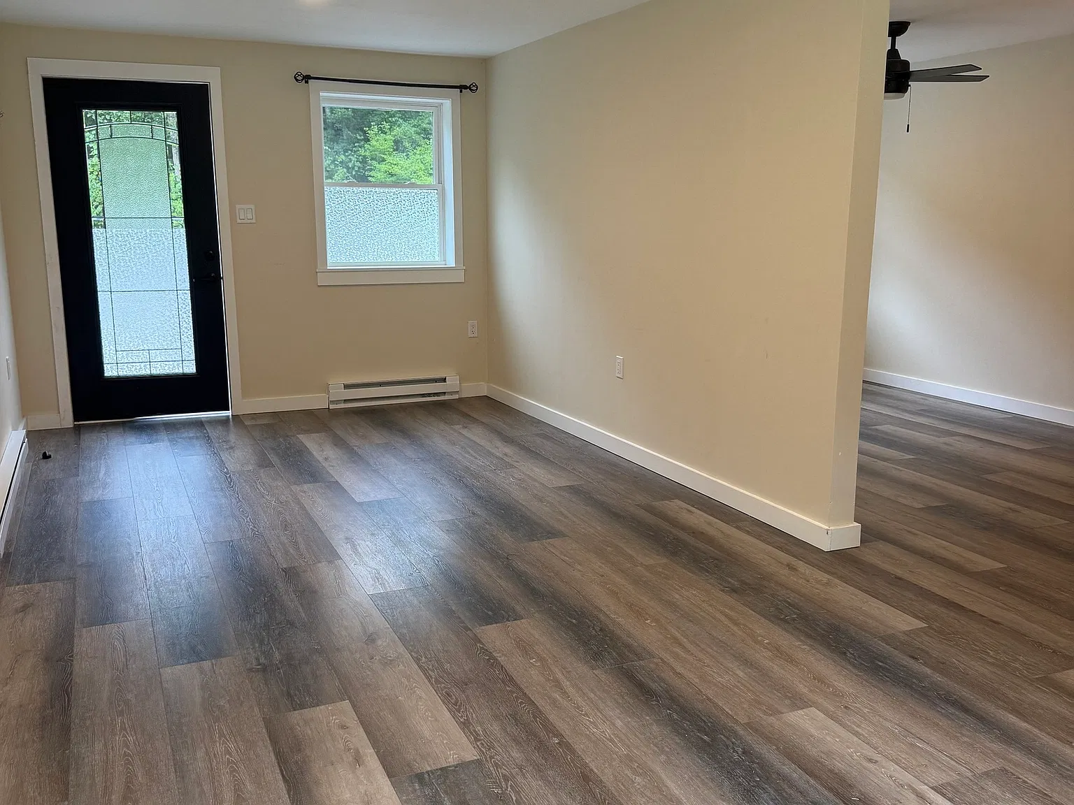 4 bed, 2.5 bath, 2060 sqft, $3,500 — Photo 4