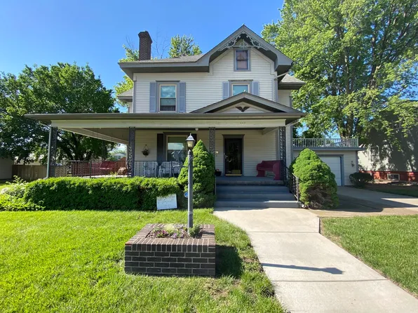 309 E 3rd St, Ellinwood, KS 67526