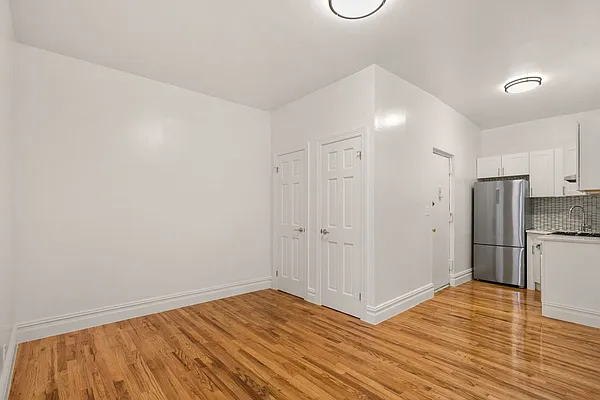 Rented by Compass | media 14