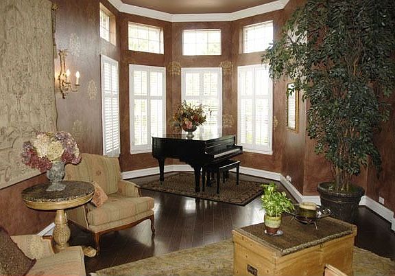 4th image of 4404 Crystal Mountain Dr