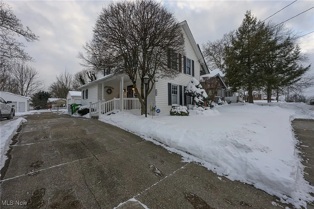 26 W Hiram St photo 1