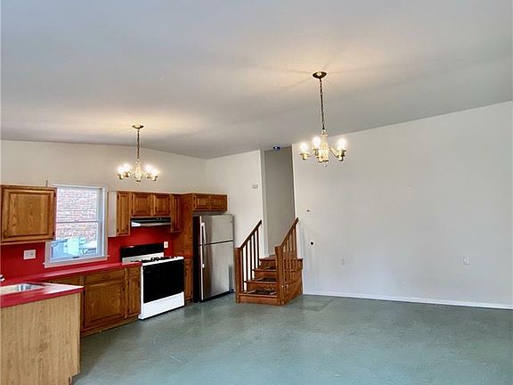3rd image of 88 Burd St #2