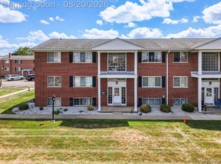 8141 Denwood Dr, Sterling Heights, MI 48312
