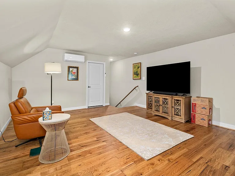 122 Coral Bells Ct — Photo 29