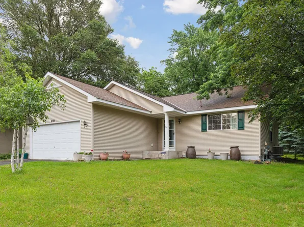 8385 Palm St NW, Coon Rapids, MN 55433
