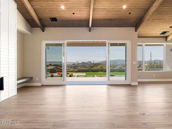 5th image of 5641 Meridian Ct
