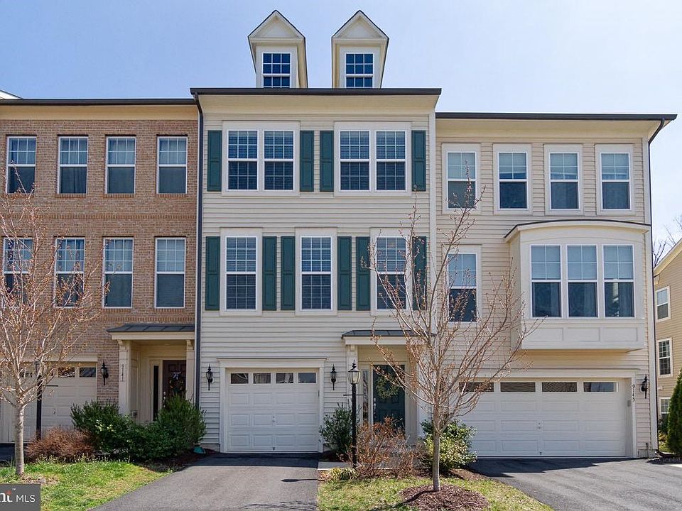 1st image of 9143 Balaton Lake Ln