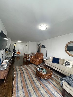 2nd image of 400 E 89th St APT 6L